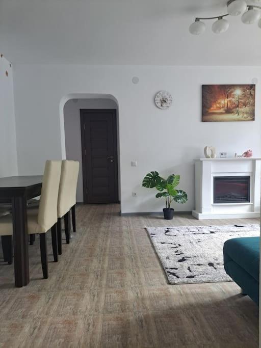 Apartamento Casuta Cu Povesti